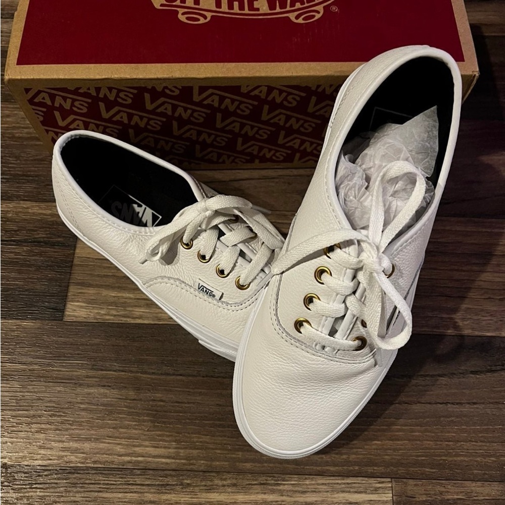 New! VANS shoes white leather